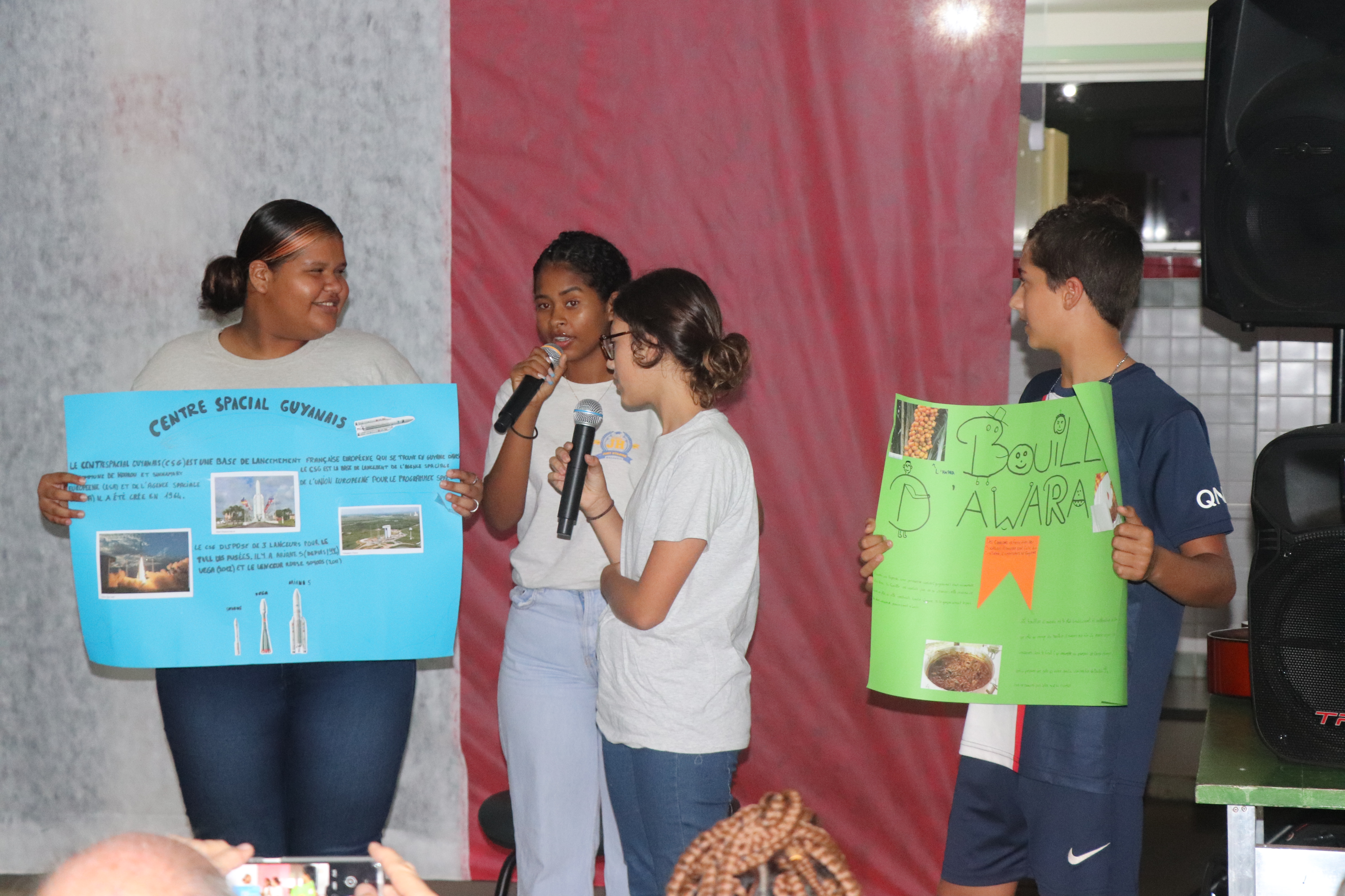 Estudantes franco-guianenses apresentam curiosidades sobre a comunidade francofônica | Fotos: Secom/Ifap